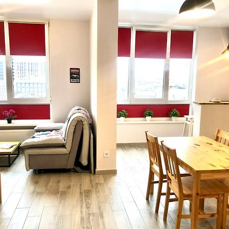 Osapart Cozy Apartment In A Complex Semycvit Leópolis Exterior foto