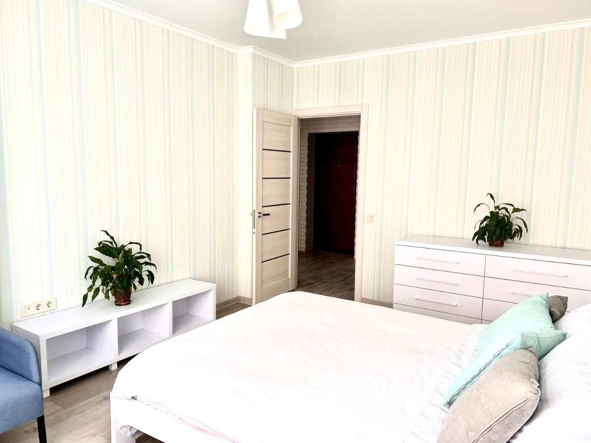 Osapart Cozy Apartment In A Complex Semycvit Leópolis Exterior foto