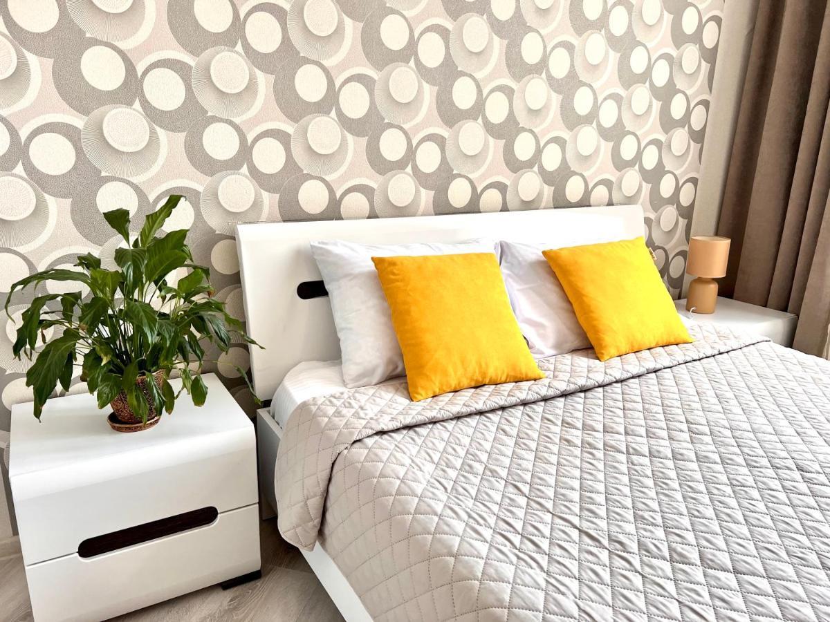 Osapart Cozy Apartment In A Complex Semycvit Leópolis Exterior foto